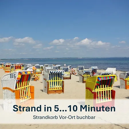 Mit Reetdach Gerdi * Херингсдорф