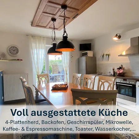 Mit Reetdach Gerdi *