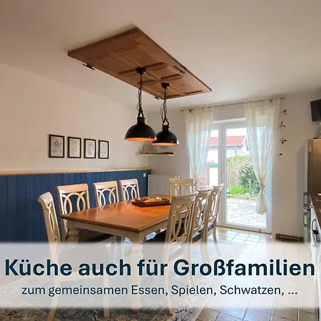 Mit Reetdach Gerdi Semesterbostad