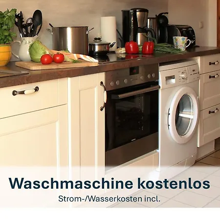 Semesterbostad Mit Reetdach Gerdi *