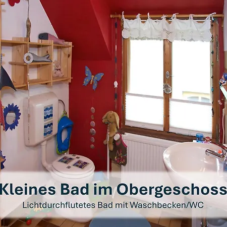 Mit Reetdach Gerdi Semesterbostad Heringsdorf (Usedom)